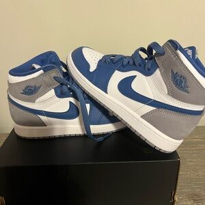 Nike Retro- youth size 2. Worn once. Practically brand new!!!